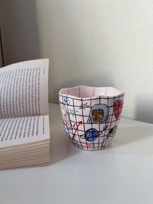 Magic cup
