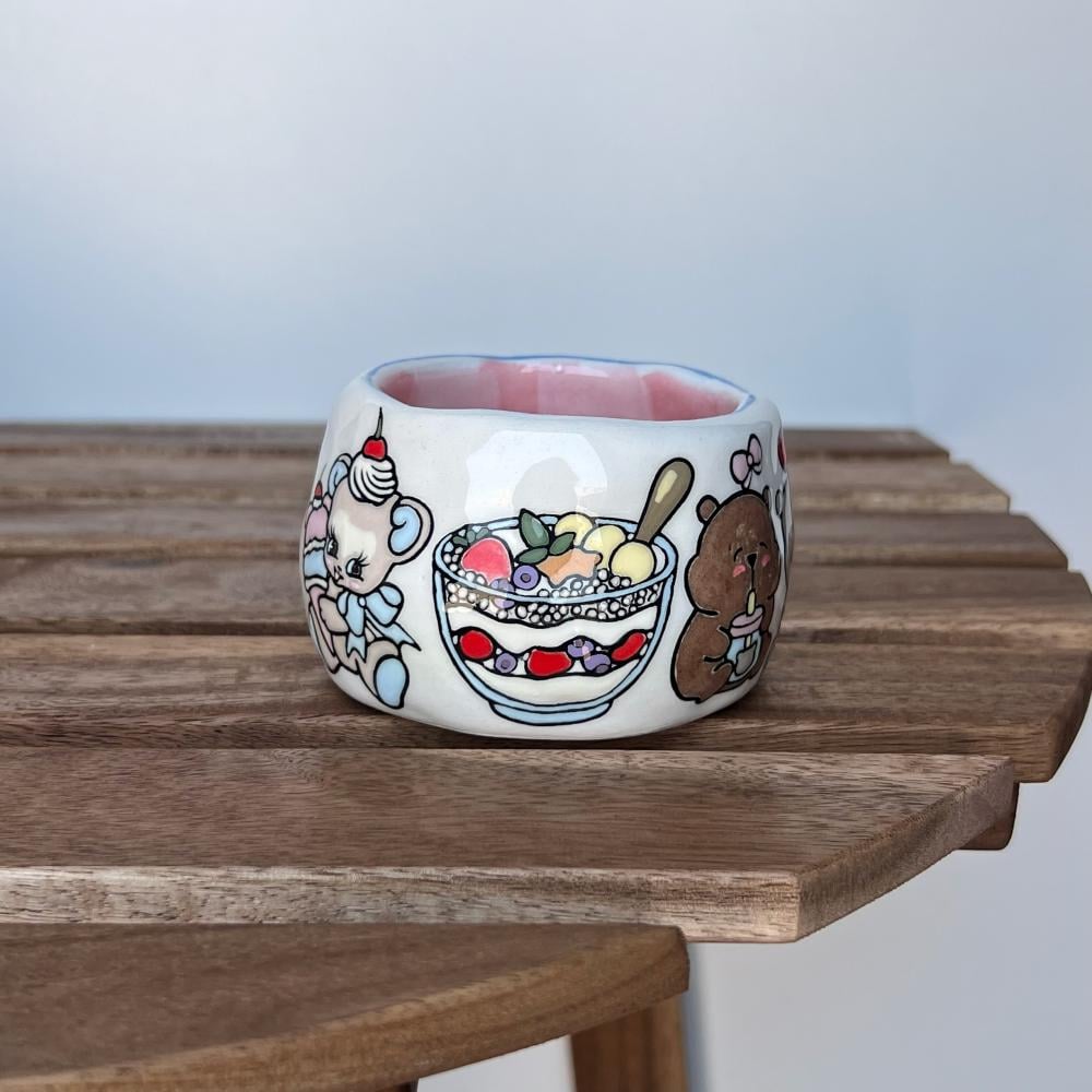 A bowl for yogurt and oats 2