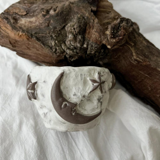 ‏Magic Crescent Cup and plate Set
